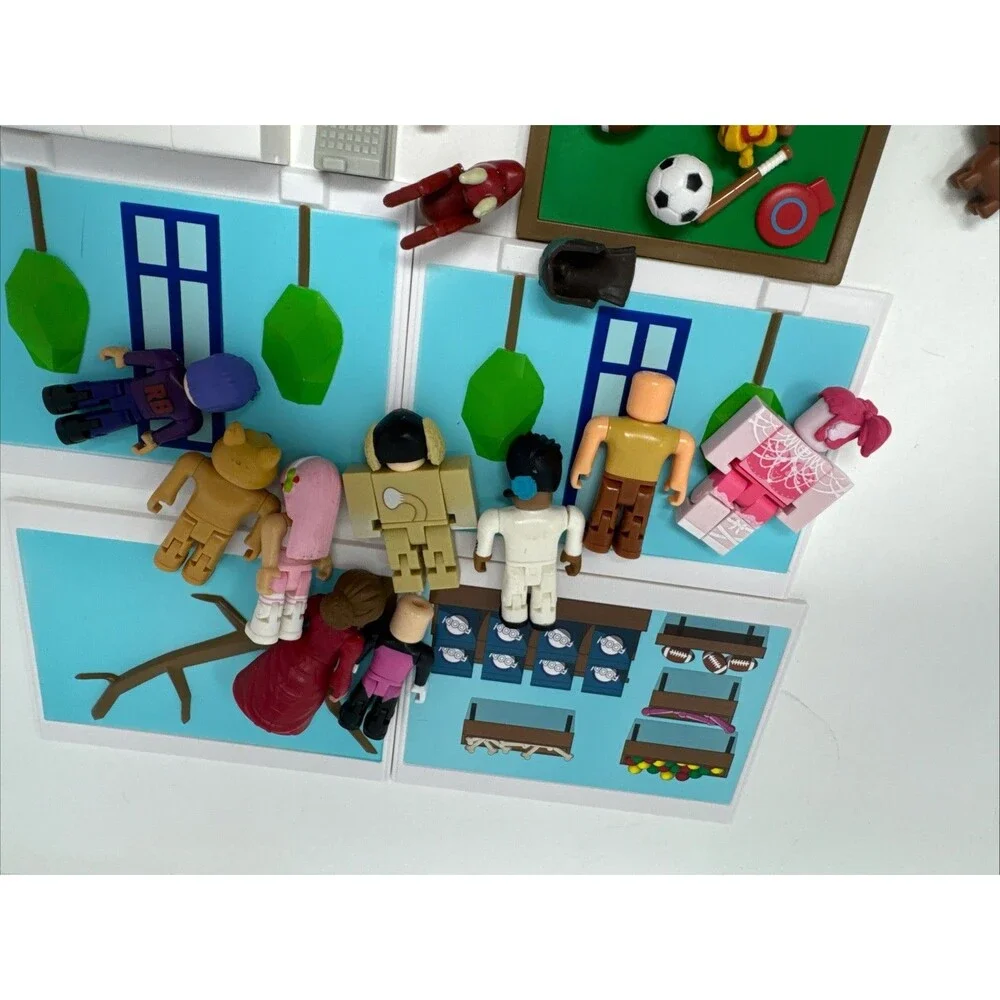 Large Mixed Lot Roblox Action Figures Character Toys With Accessories NO CODES